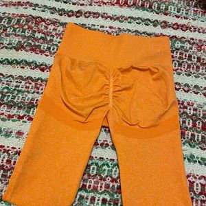 Neu Apparel Leggings in Apricot